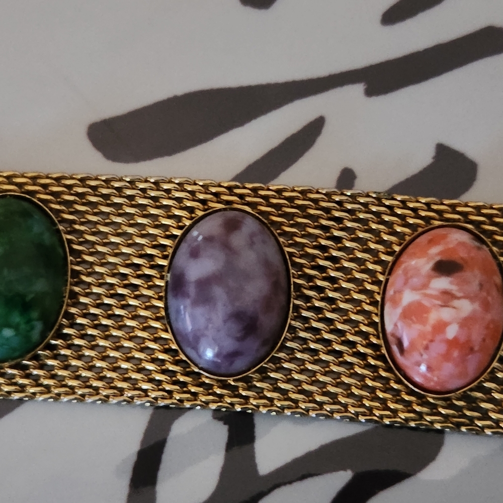 Jewelry - Picture 3 of 4
